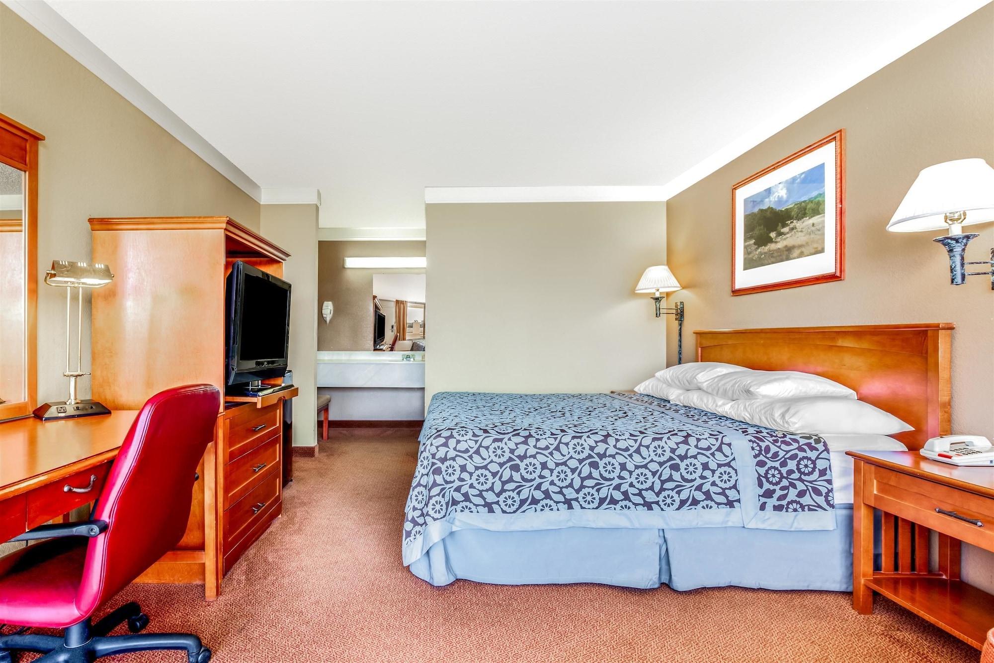 Days By Wyndham Tx Hillsboro