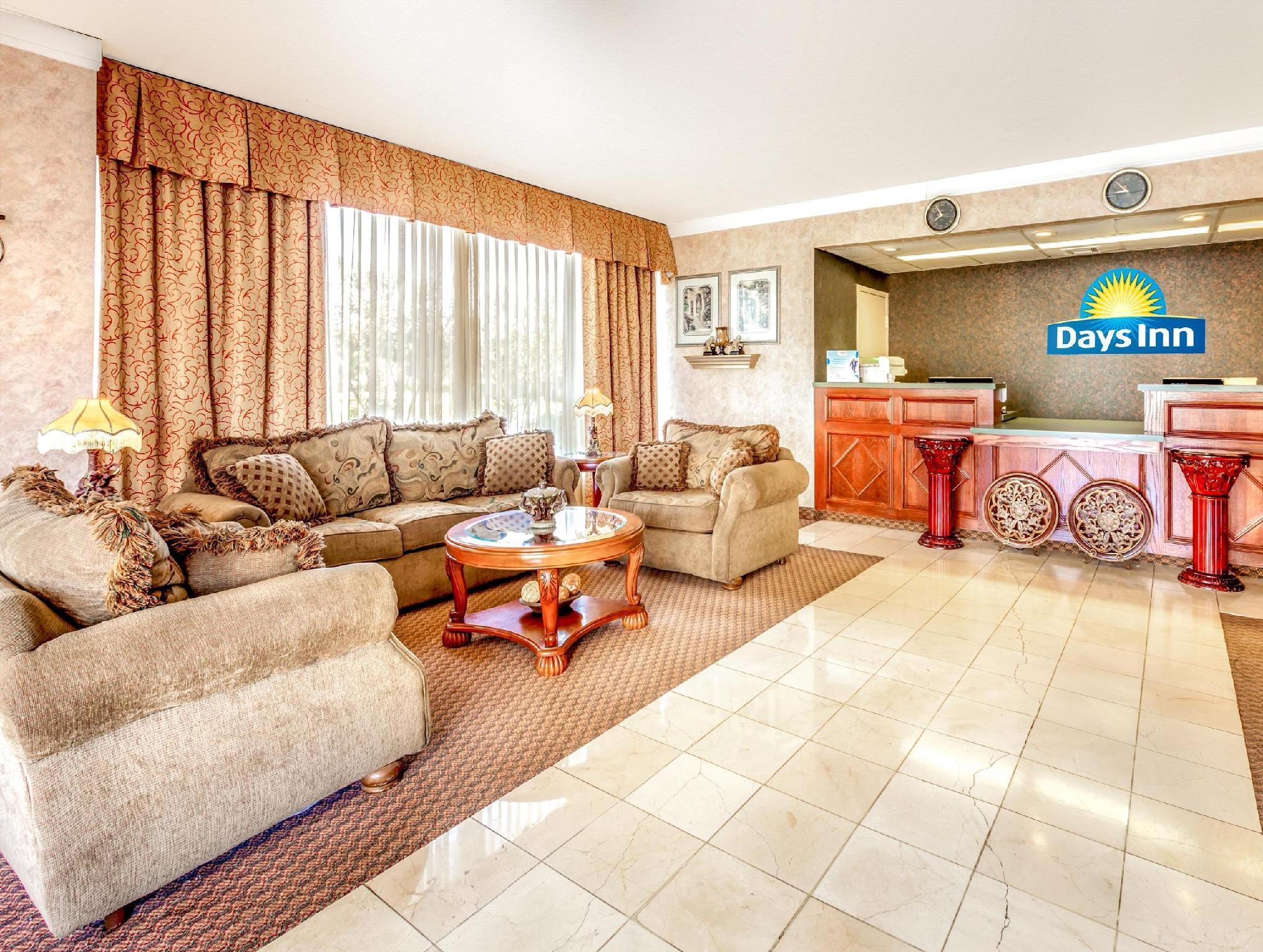 Days By Wyndham Tx Hotel